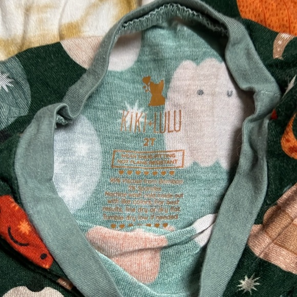 Kiki & Lulu bamboo blanket and two piece pajama bundle - Picture 3 of 3